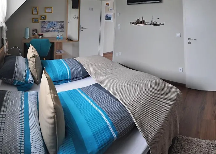 Frankfurt Bed & Breakfast